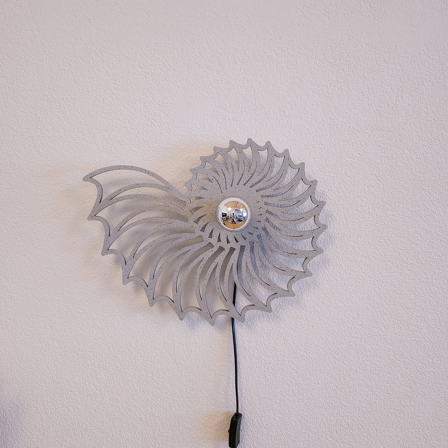 Wandlampe Nautilus, Steinoptik